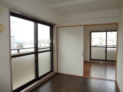 洋室へ